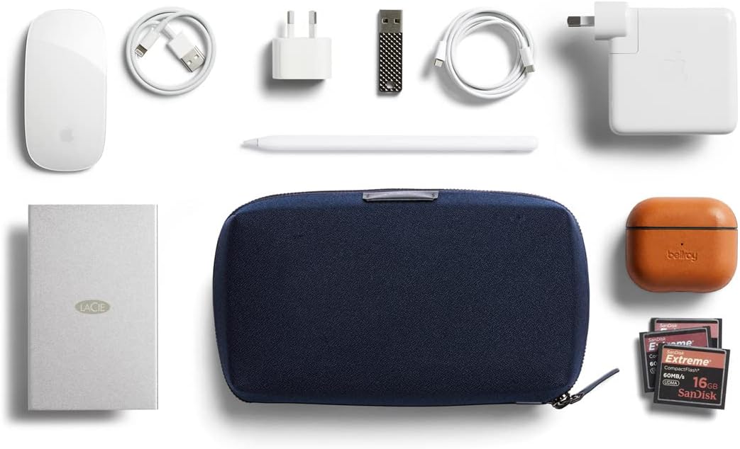 Bellroy Tech Kit (Tech Accessories Organizer Pouch, Zipper Closure Design, Stores Power Bank, Phone Charger, Cables & More, Internal)