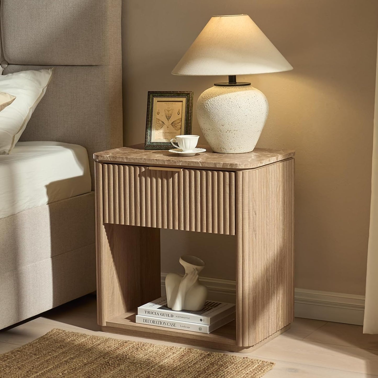 Fluted Nightstand Set of 2, Bedside Table with Faux Marble-Top, Engineered Wood Side Table with Drawer Open Shelf, Curved Corners, Modern Night Stand for Bedroom, Small Spaces, Natural Oak