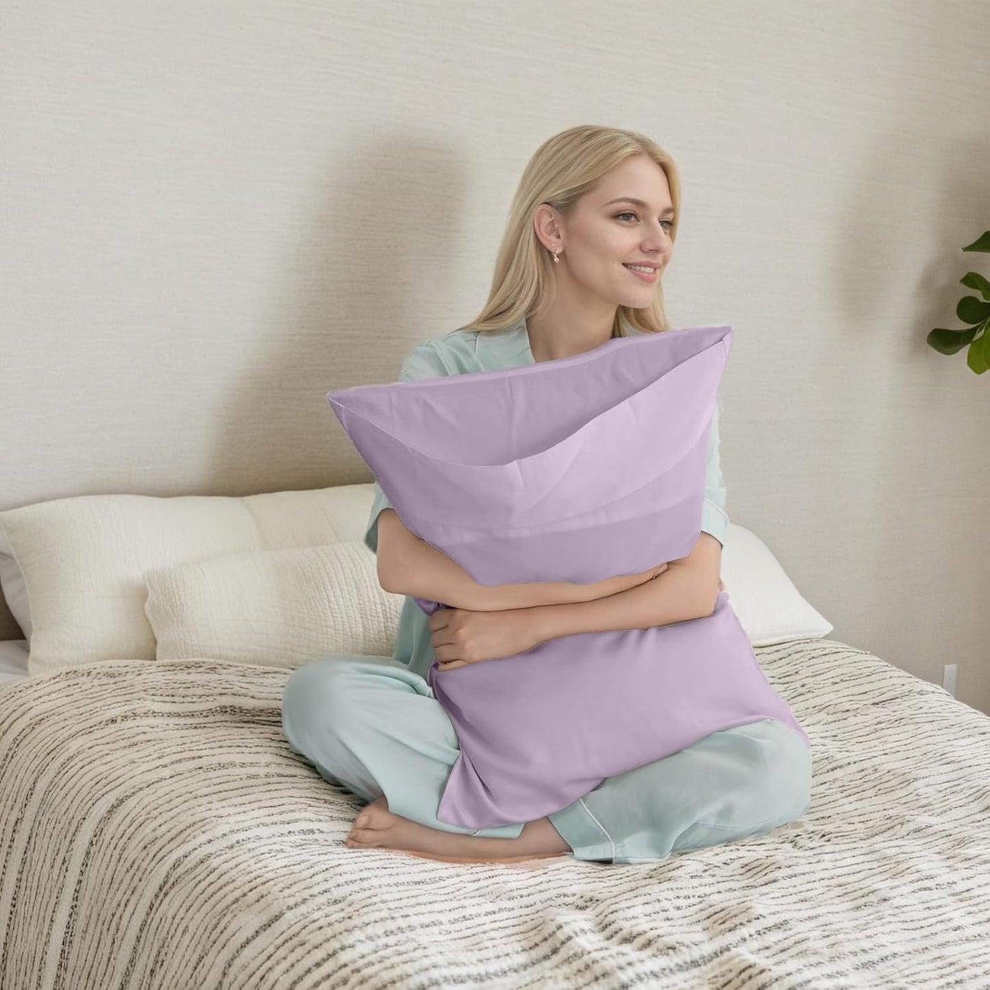 TELUS Pillow Cases Standard Size 2 Pack, Bamboo Rayon & Lyocell Pillowcase with Envelope Closure, Cooling Breathable Pillow Cover for Hot Sleeper & Night Sweats, 20x26 inch, Light Purple