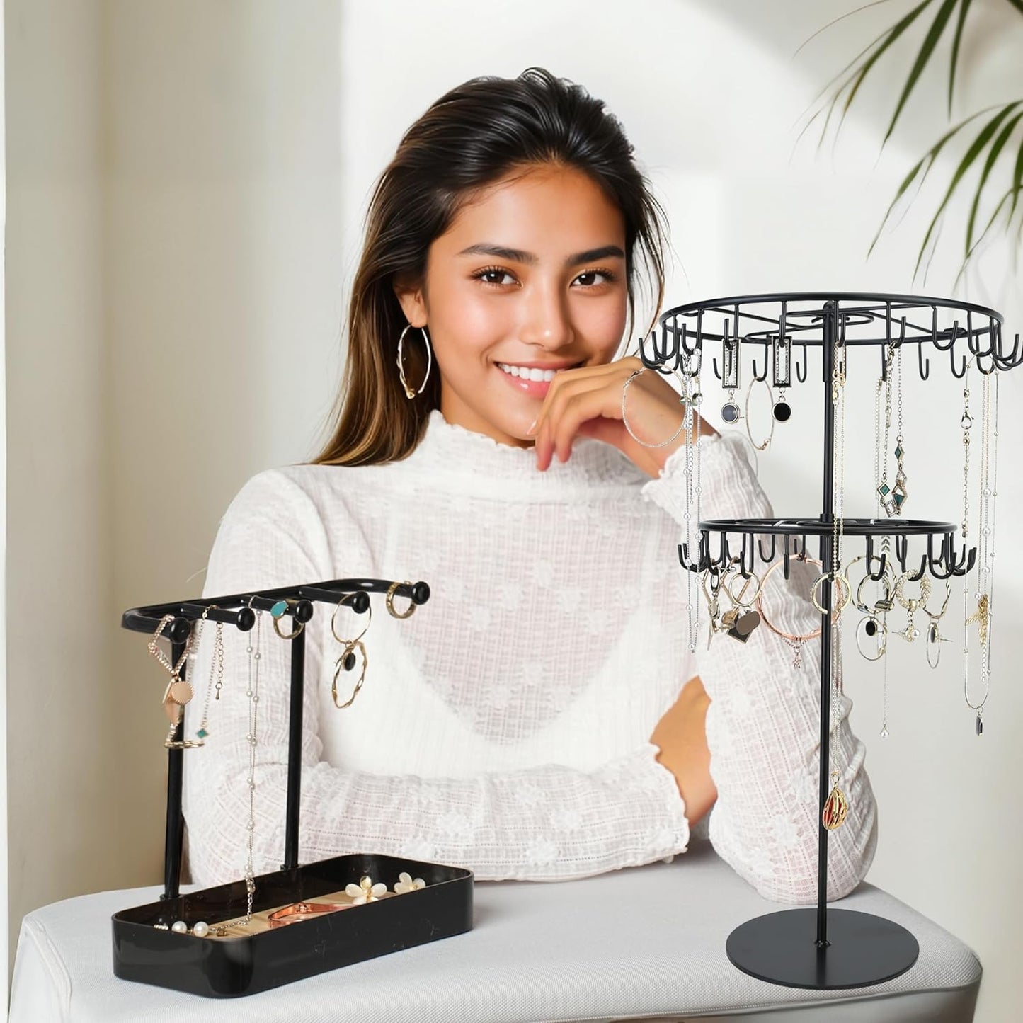 jewelry storage rack Rotating Jewelry Display is used to organize and store necklaces, earrings, bracelets, rings-black