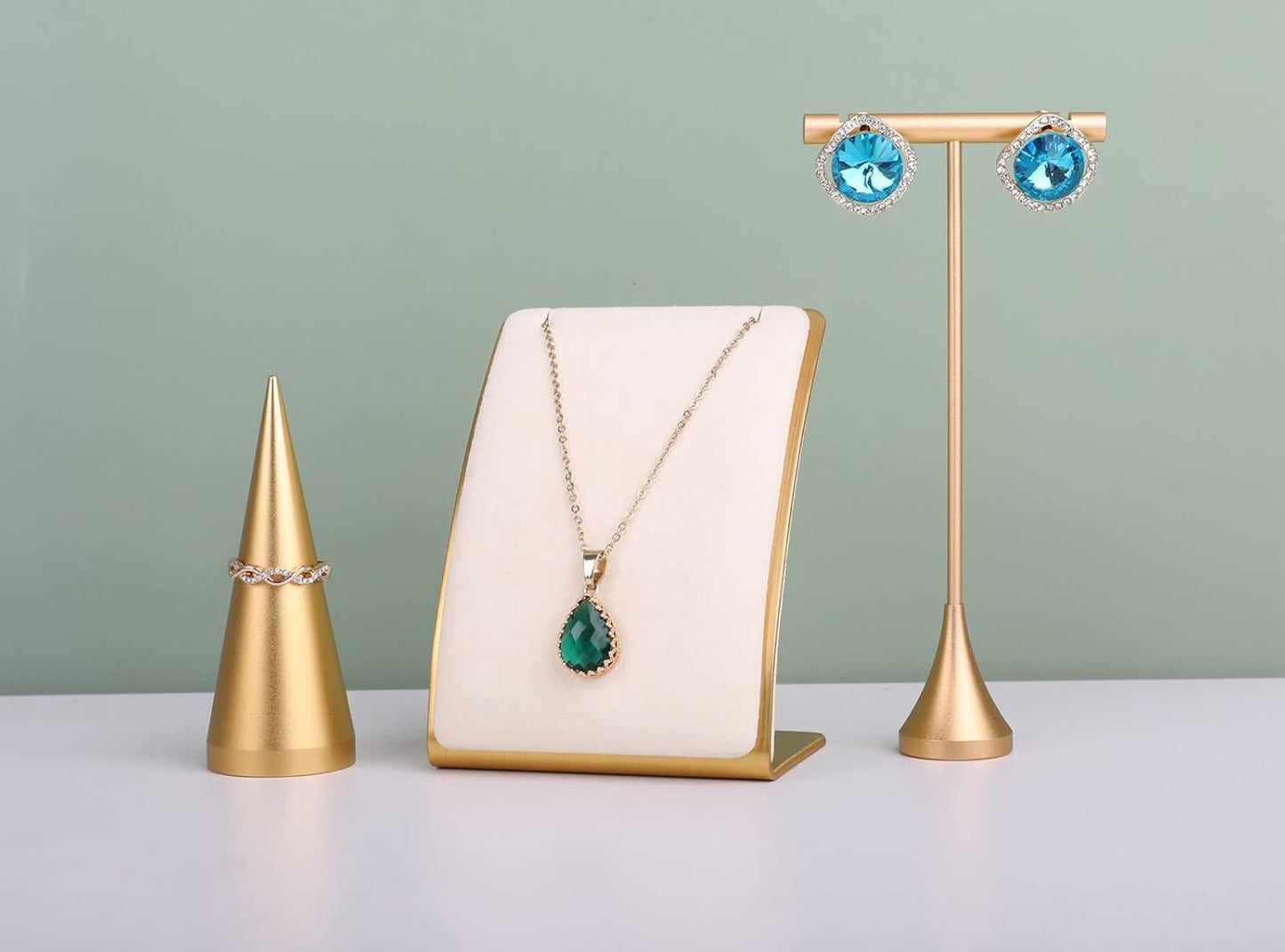 GemeShou Beige Necklace display stand, Velvet Jewelry necklace display holder for selling, small metal earring neck storage organizer, online jewelry photography props【Beige】