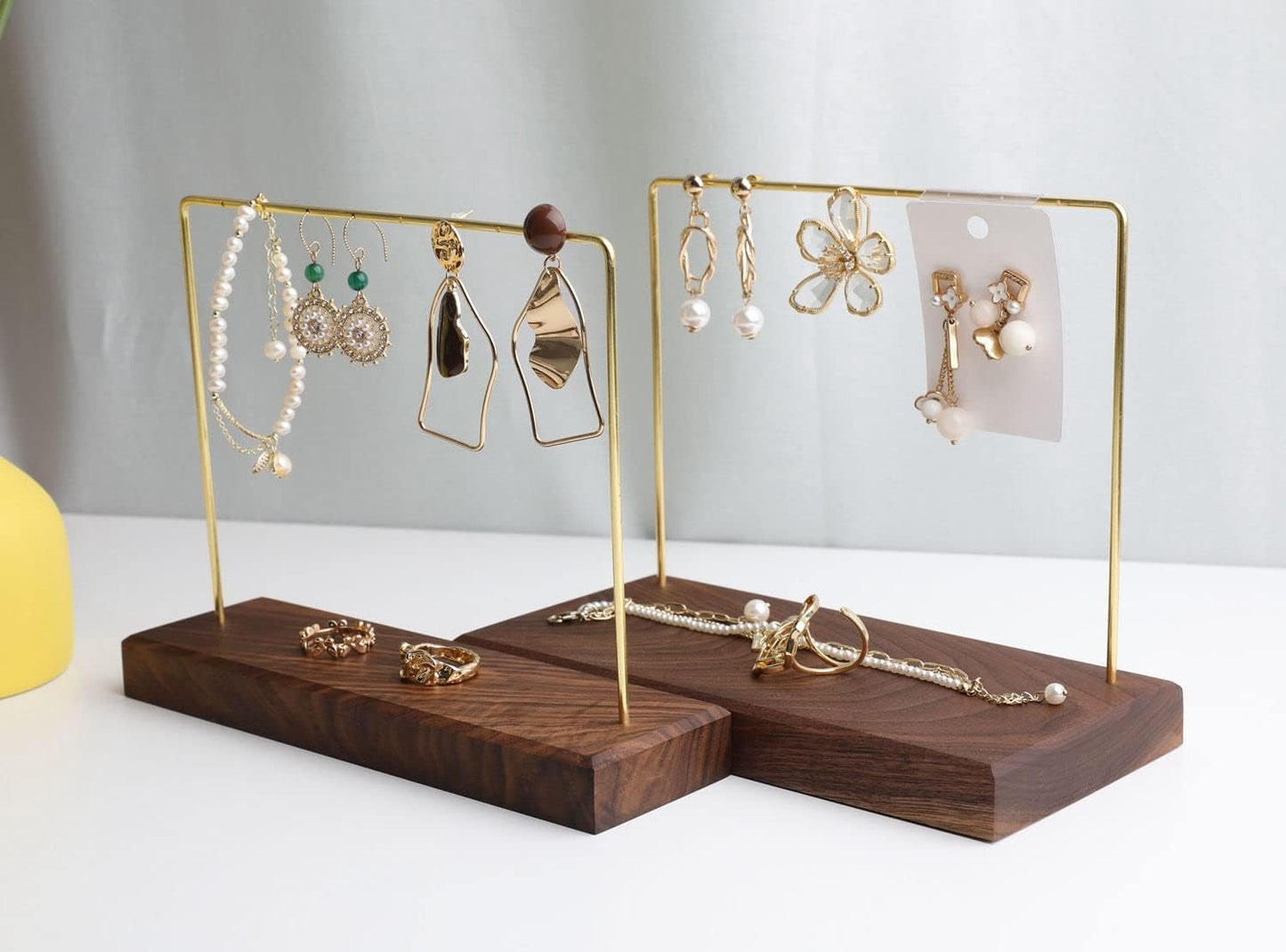 GemeShou Walnut Earring holder for selling, Brass earring stands and displays for show, Wood Jewelry Storage hanging shelf for Girl Woman【Walnut U Shelf Height 5.91"-Small】