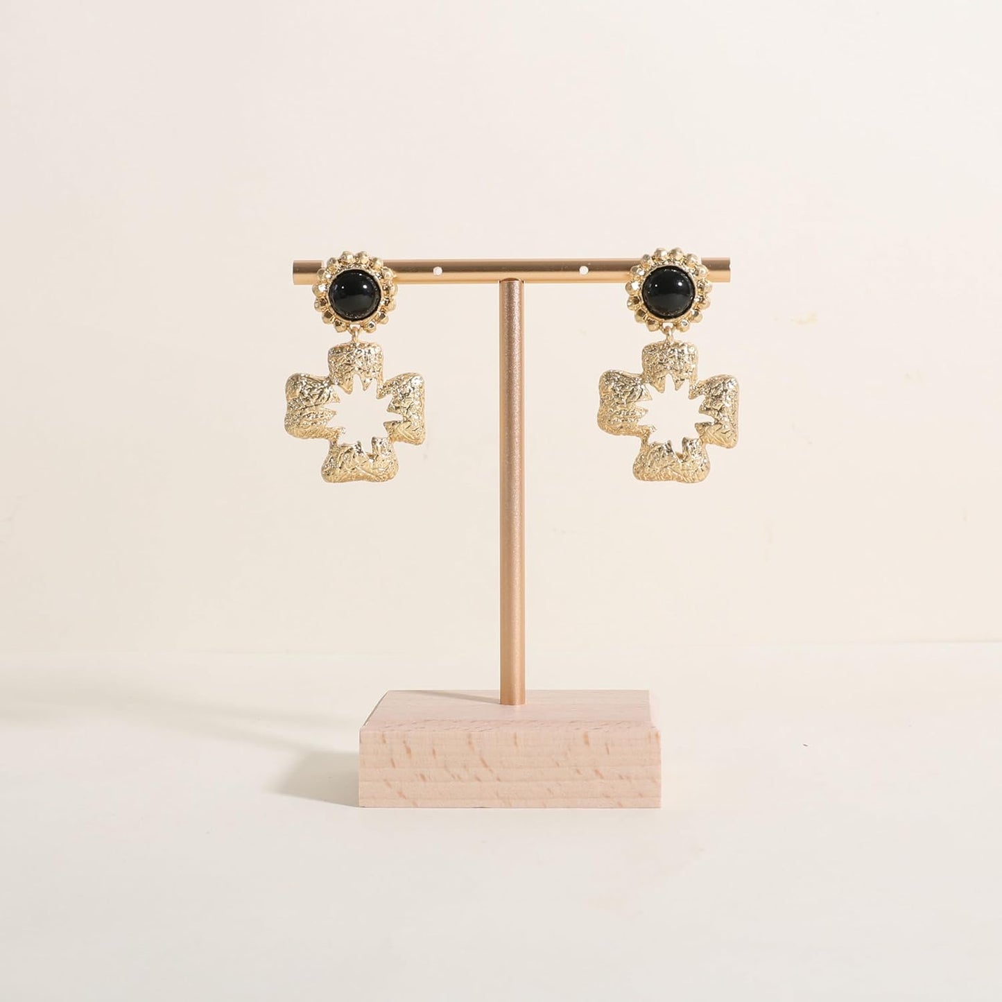 GemeShou earrings T display stands for selling, small earring holder jewelry stand with 4 holes on bar, wood earring hanger for boutique display【Beech】