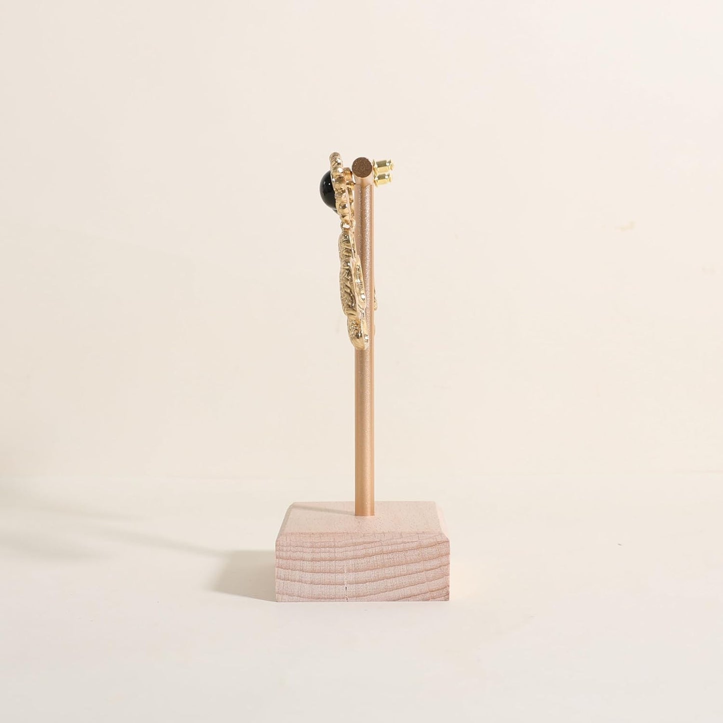 GemeShou earrings T display stands for selling, small earring holder jewelry stand with 4 holes on bar, wood earring hanger for boutique display【Beech】