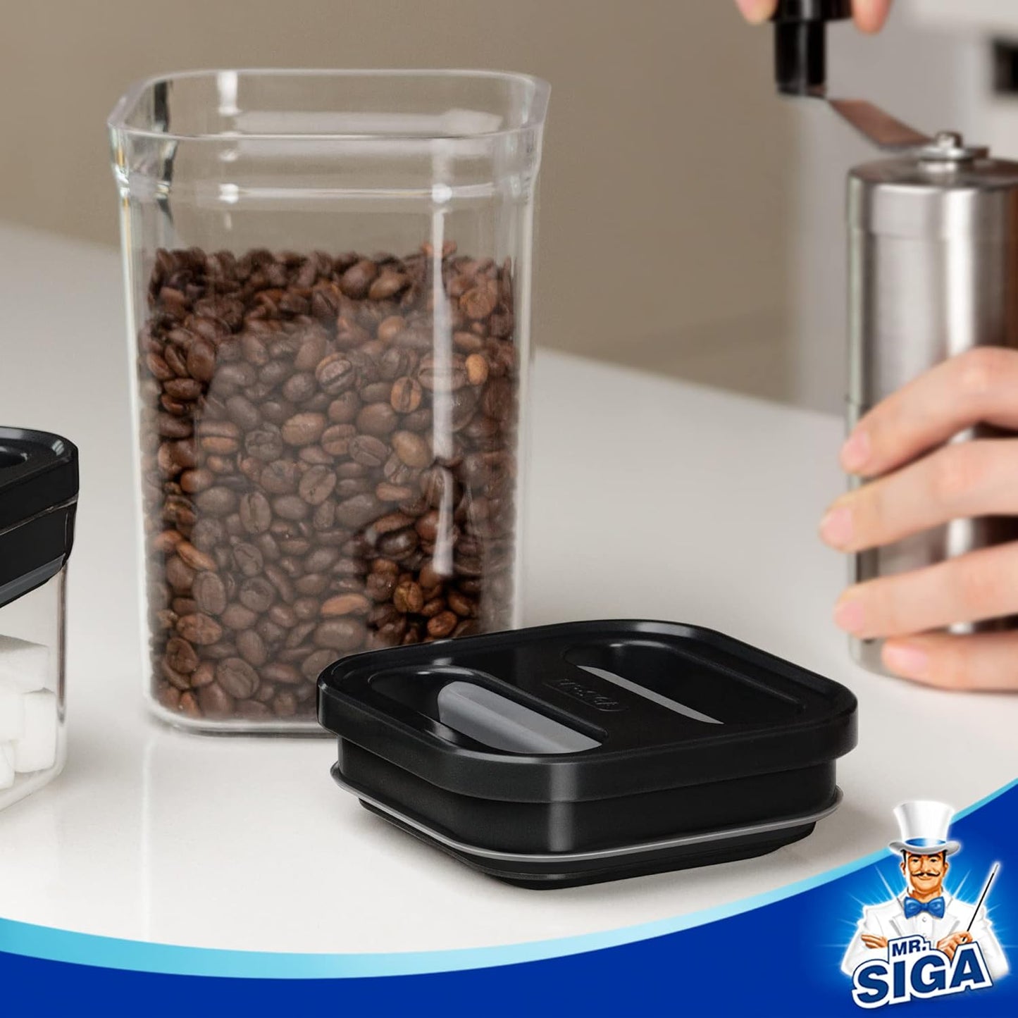 MR.SIGA 4 Pack Airtight Food Storage Container Set, BPA Free Kitchen Pantry Organization Canisters, One-handed Airtight Cereal Snack Candy Storage Containers, 1 L / 34oz, Medium, Black