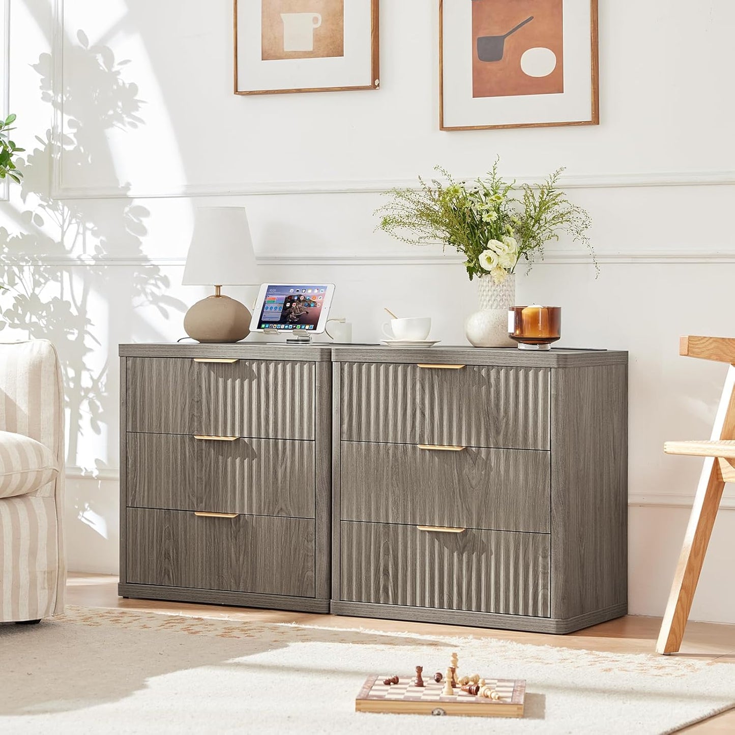 LEYAOYAO 23" Wide Fluted Farmhouse Night Stand Set of 2 with Charging Station, 3 Drawers Large End Table w/Metal Handle,Grey Nightstand Bedside Table,Wood Dresser for Bedroom, Closet