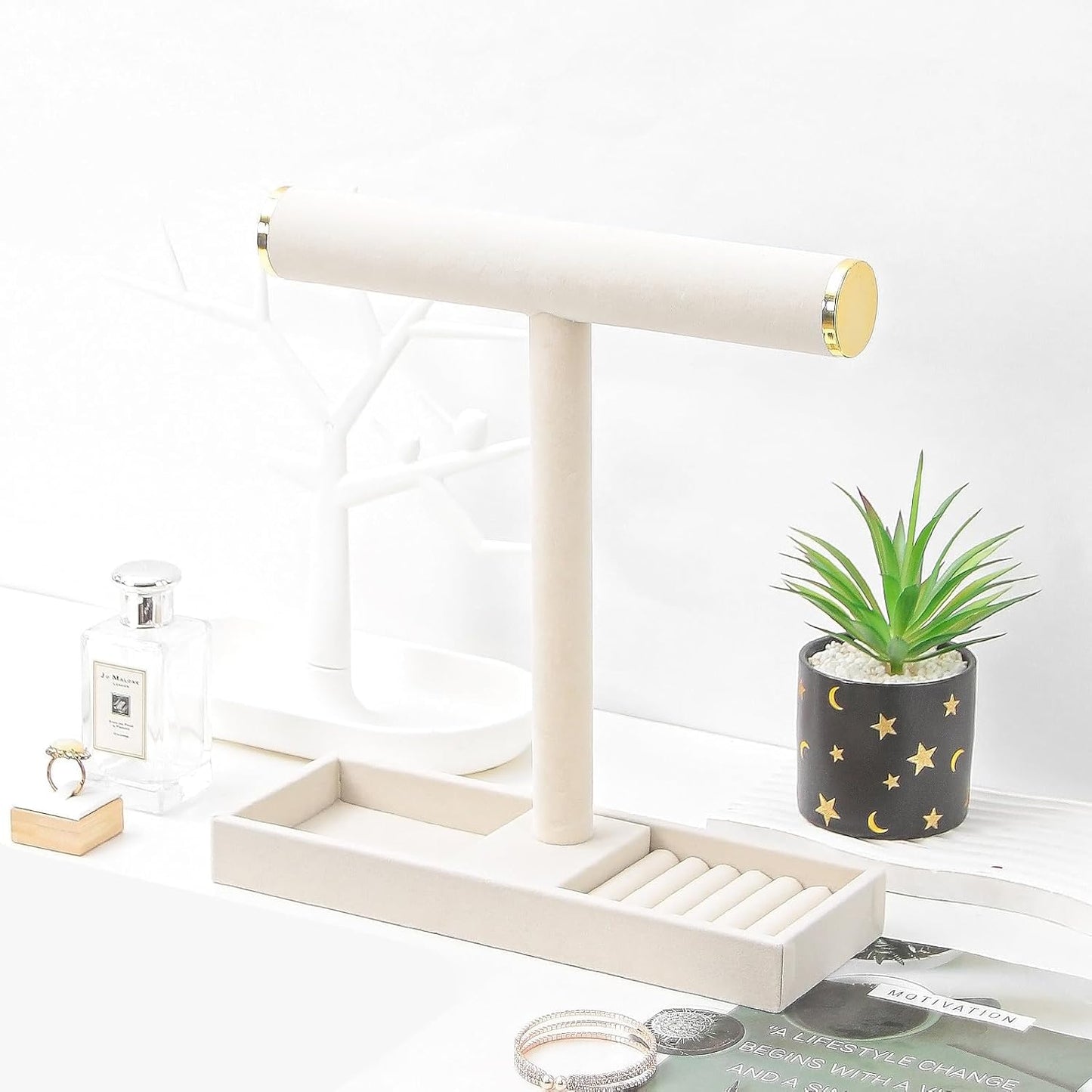 Multi-Use Jewelry Holder Stand, Necklace Bracelet Ring Organizer Stand, Scrunchie Watches Velvet Jewelry Holder Stand With Tray for Women Girls Home Use(Beige with Lid)