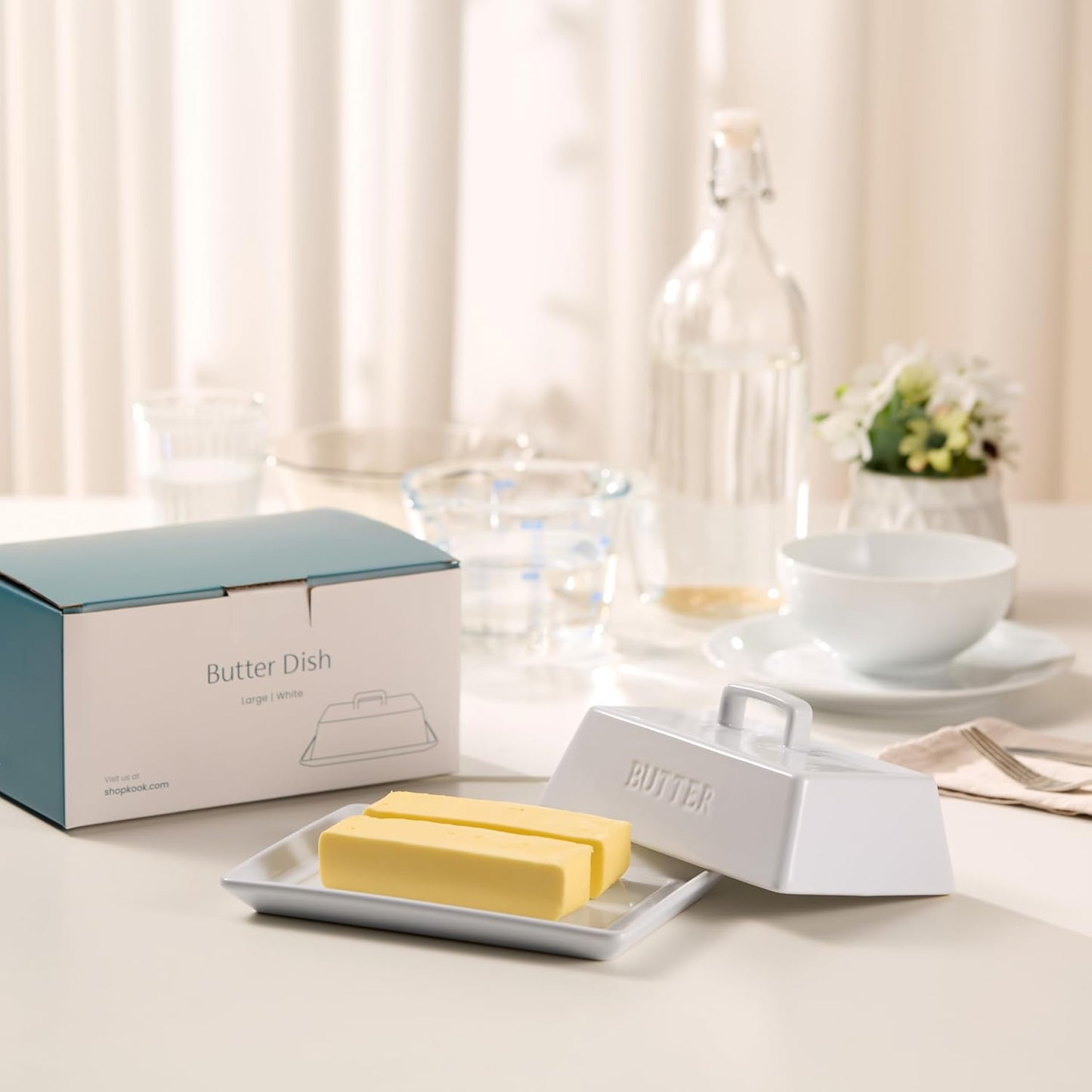 Kook Ceramic Extra Large Butter Dish with Lid, Holds 2 Sticks, Fits East Coast , West Coast, European style and Kerrygold butter, Kitchen Countertop Butter Keeper, Serving Tray with Cover, White
