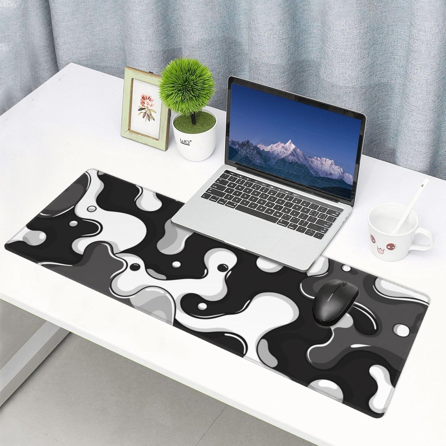 Black and White Gaming Mouse Pad, Large Mouse Pad for Desk Mat XXL XL Mousepad, Big Keyboard Pad Office Desk Accessories Decor