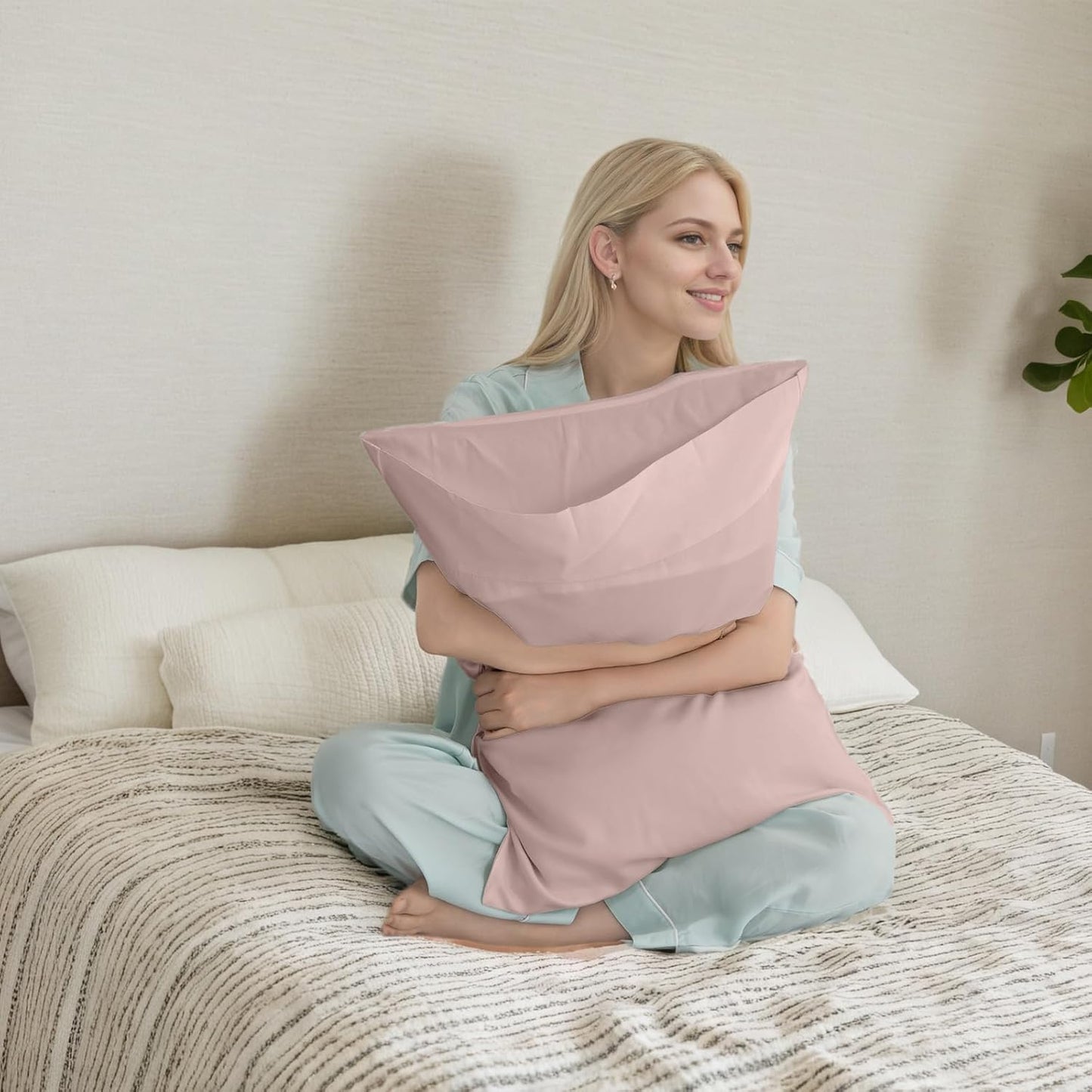 TELUS Pillow Cases Standard Size 2 Pack, Bamboo Rayon & Lyocell Pillowcase with Envelope Closure, Cooling Breathable Pillow Cover for Hot Sleeper & Night Sweats, 20x26 inch, Light Pink