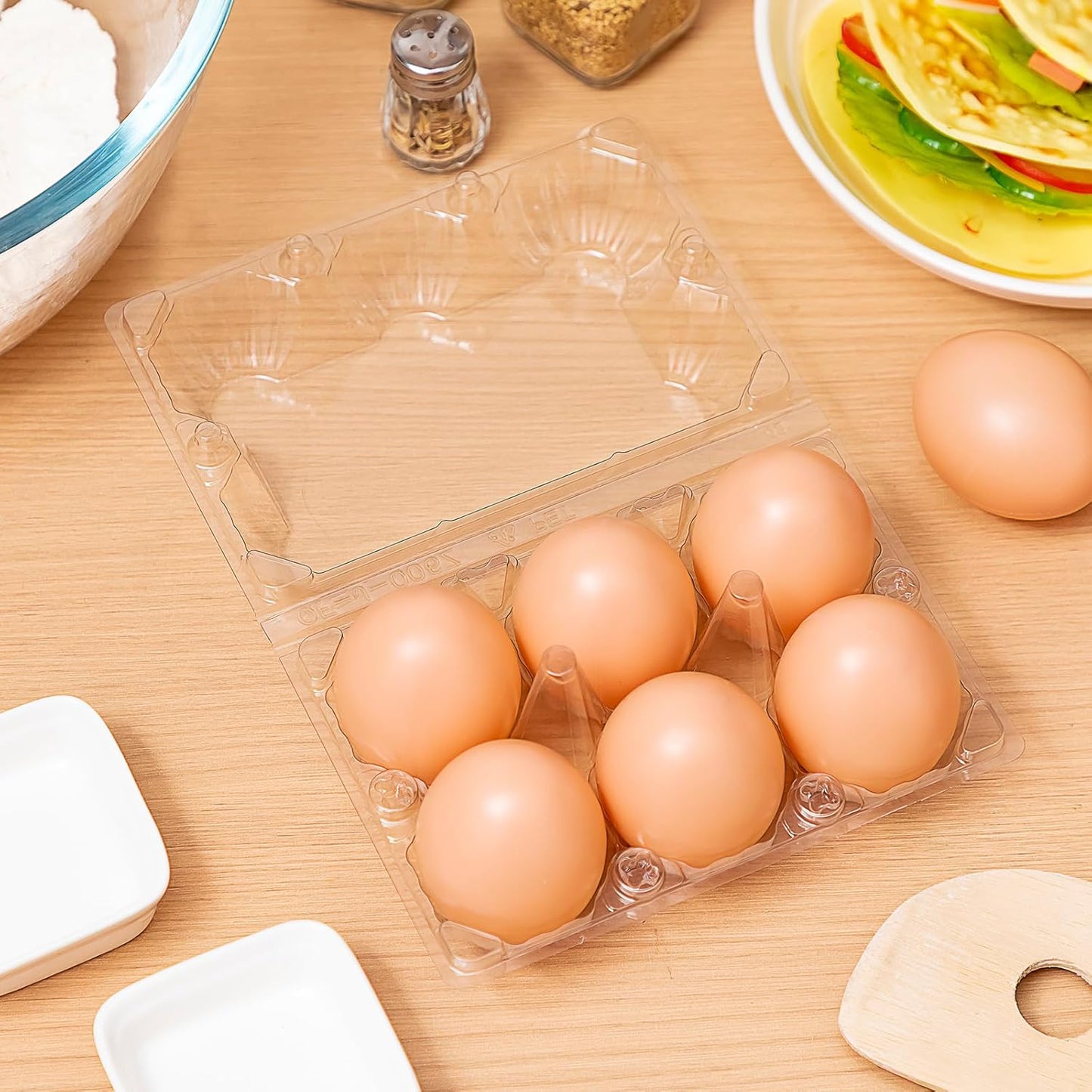 Zubebe 200 Pieces Clear Egg Cartons Plastic Egg Cartons Bulk Empty Chicken Egg Tray Holds Securely Clear Blank Egg Cartons for Chicken Farm Business Market Home Refrigerator Storage(2 x 3 Grids)