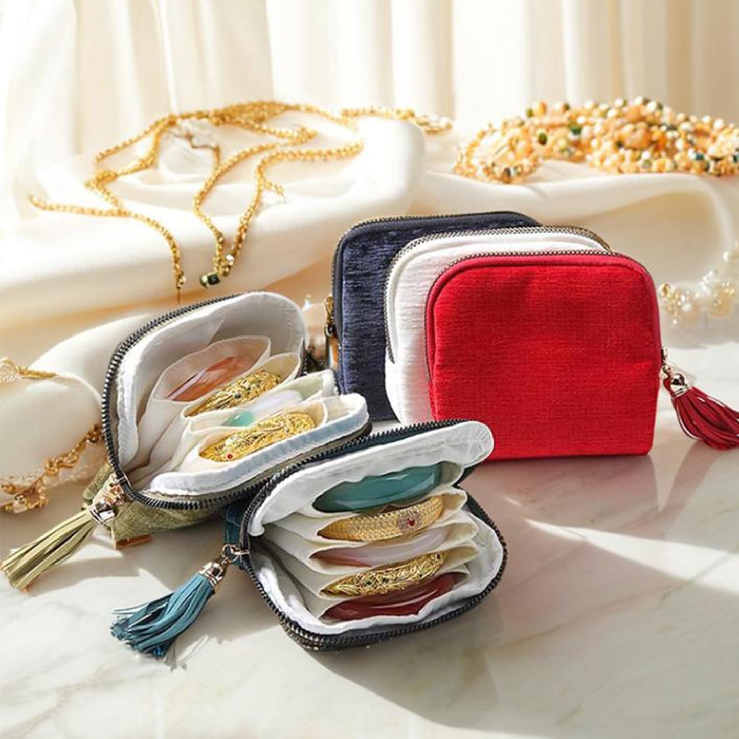 Travel Jewelry Case, Portable Jewelry Storage Bag, Compact Foldable Five Compartments Organizer Pouch with Zipper & Tassel for Earring Necklace Ring Bracelet (Beige)