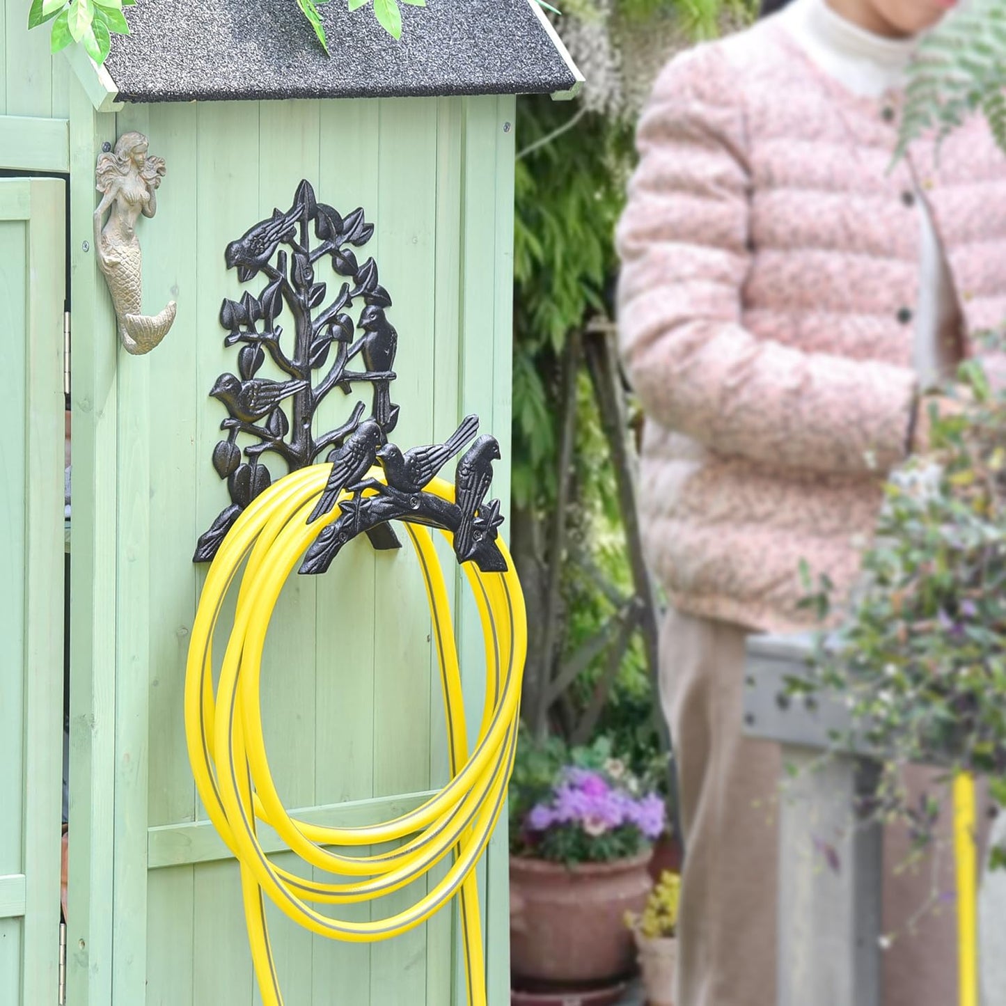 Sungmor Heavy Duty Cast Iron Garden Hose Holder - Wall Mounted Water Hanger - Retro Style Decorative Rack Reel - 50FT 75FT 100FT Bulter Storage - Indoor Outdoor Metal Stand