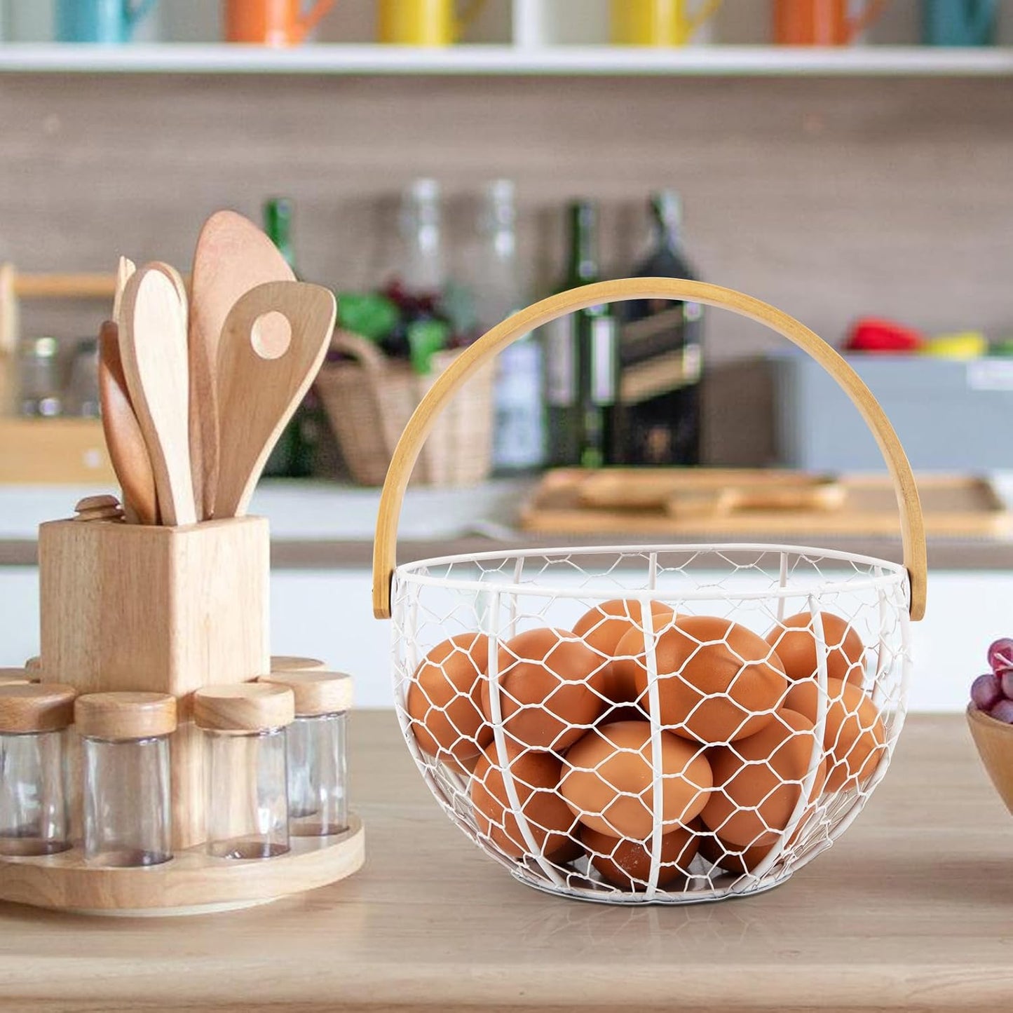 Farmhouse Wire Egg Basket for Gathering Fresh Eggs with Wooden Handle, Vintage Style Metal Egg Collecting Basket Countertop Storage Container Holder for Kitchen Decor and Fruit Bin (White)