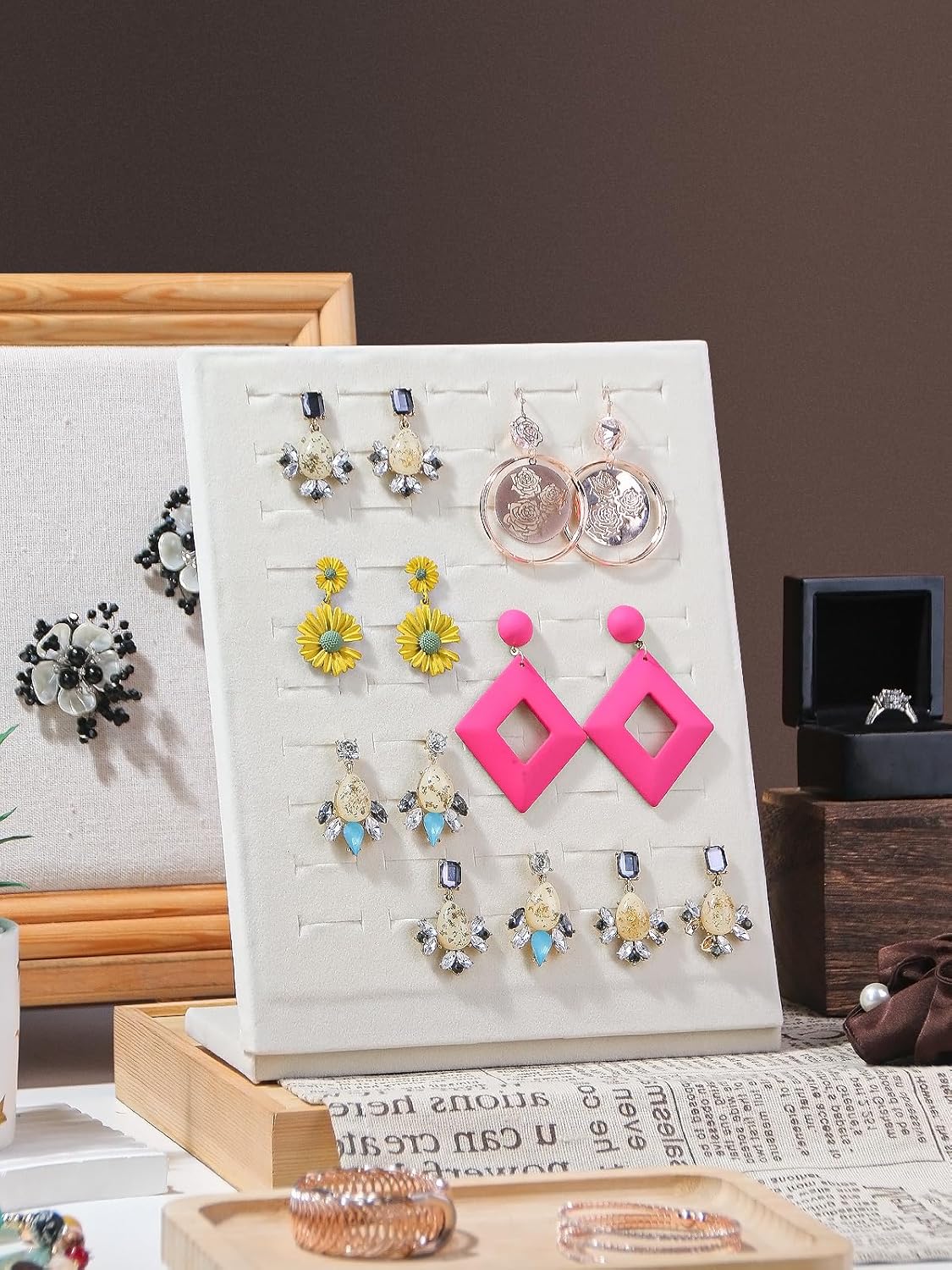 50 Slots Rings Display Stand, Ring Organizer Holder Stand for Selling, Ring Jewelry Pad Showcase Storage Tray for Home or Shop Sell Show (Beige 1PC)