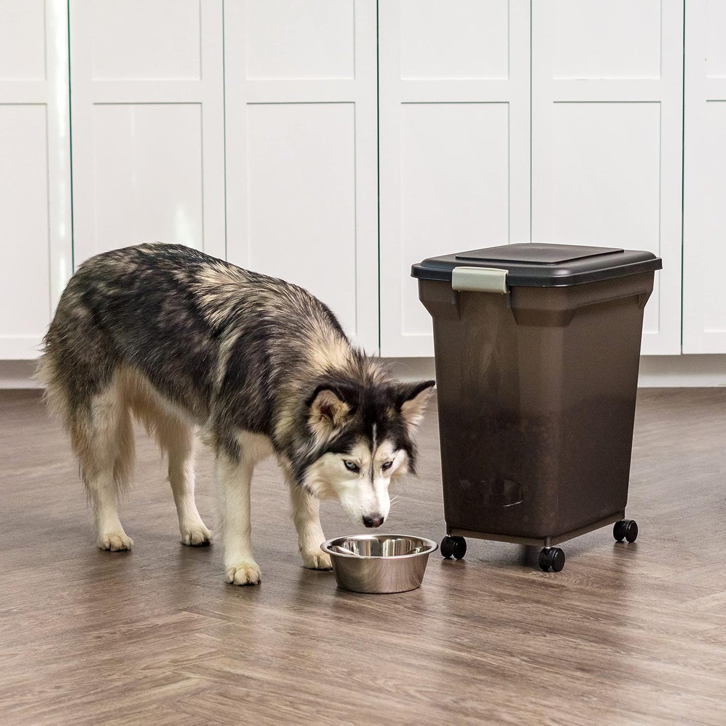 IRIS USA WeatherPro Airtight Dog Food Storage Container, Up to 58 lbs, Attachable Wheels, For Dog Cat Bird and Other Pet Food Storage Bin, Keep Fresh, Easy Mobility, BPA Free, Smoke