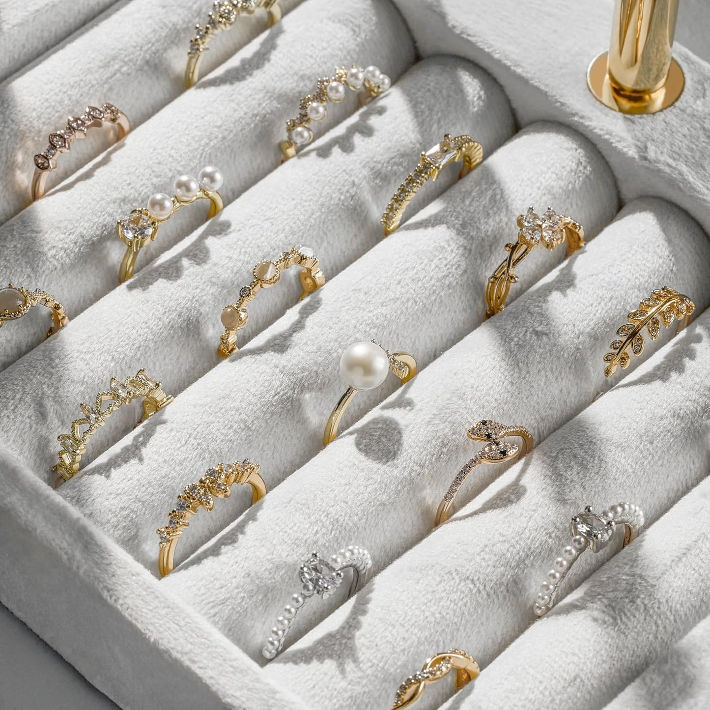 3 Tier Bracelet Holder Display - Detachable T Bar White Velvet Bracelet Holder, Jewelry Holder Organizer for Bracelet, Necklace, Earrings, Rings